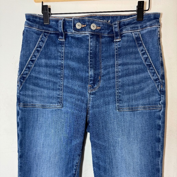 American Eagle Super High Rise Flare Jeans Women’s 12 Blue Next Level Stretch - Picture 2 of 9